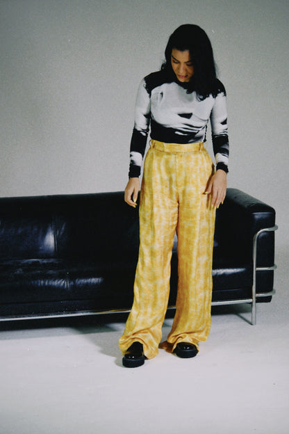Abrazos Gold Pleated woman pants 