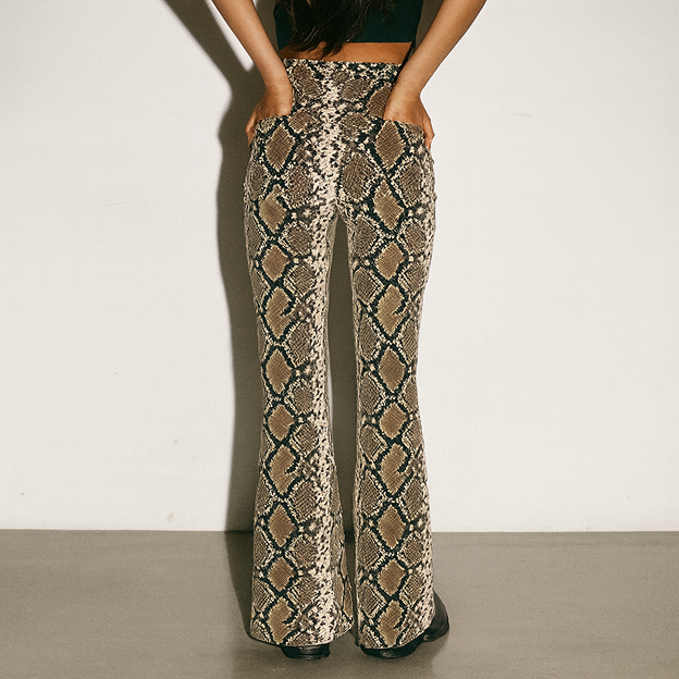 {"type":"root","children":[{"type":"paragraph","children":[{"type":"text","value":"Made to order.  Never overproduced."}]}]}